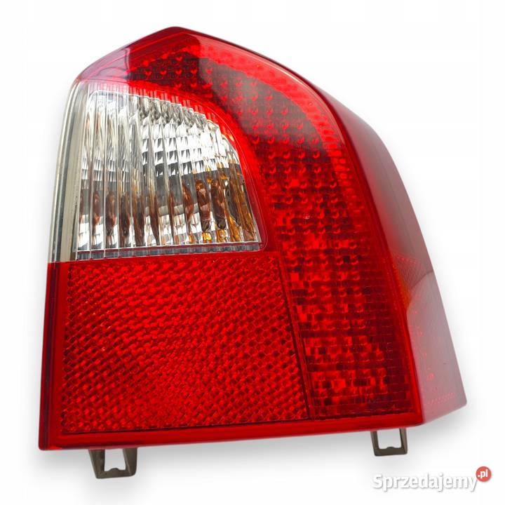 LAMPA PRAWA Volvo V70 III XC70 20072013 tylna Chełm