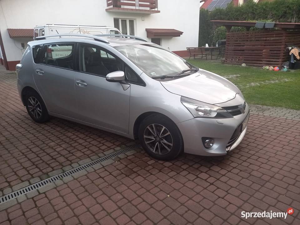 Toyota verso 7 osobowa salon Polska Verso Tarnów