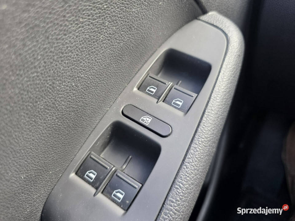 Volkswagen Jetta 14 TSI 150 Automat Kamera Klima niebieski Słupsk