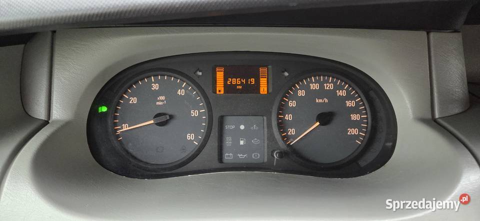 Sprzedam Vivaro A 25 dti 135 sprzedam