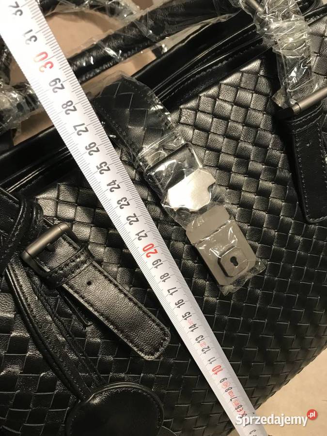 Torebka Skóra pleciona wykonana na wzór znanej