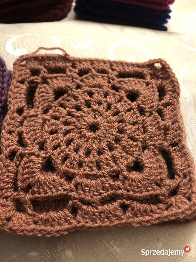 Kwadrat babuni na pledy poduszki narzuty mazowieckie Zegrze