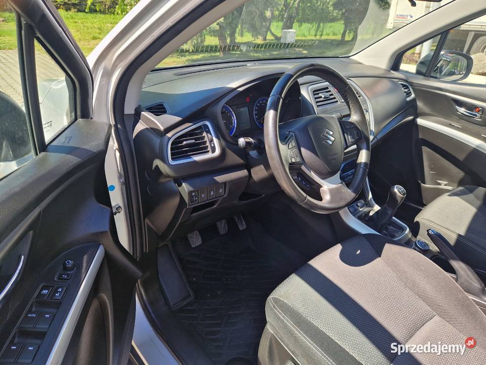 Suzuki SX4 SCross 16 BENZ 4X4 2016R