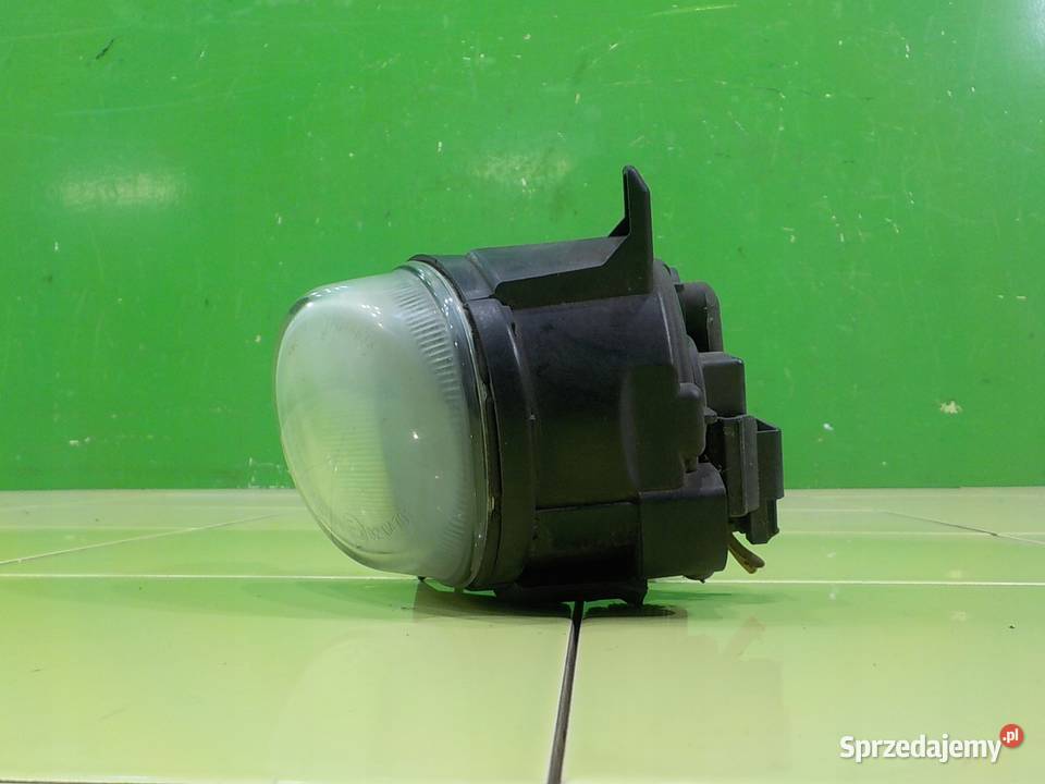 AUDI A1 8X 12 TFSI 11r 3D halogen lewy przod Lampy przeciwmgielne Suków