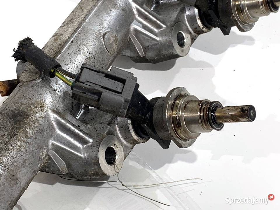 LISTWA WTRYSKOWA MAZDA CX7 23 260 sprzedam