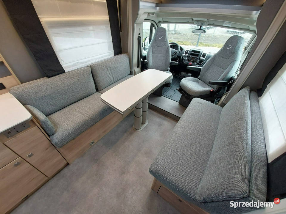 samochody kempingowe Dethleffs Just Camp T6762 Gaj