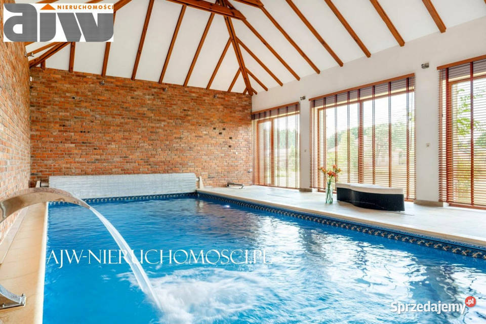 Sprzedaż domu wolnostojącego Osieck 560m2