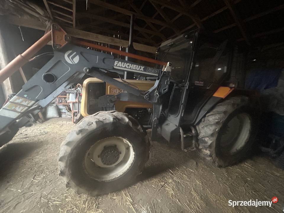 Reanult 9034 z turem Zbuczyn