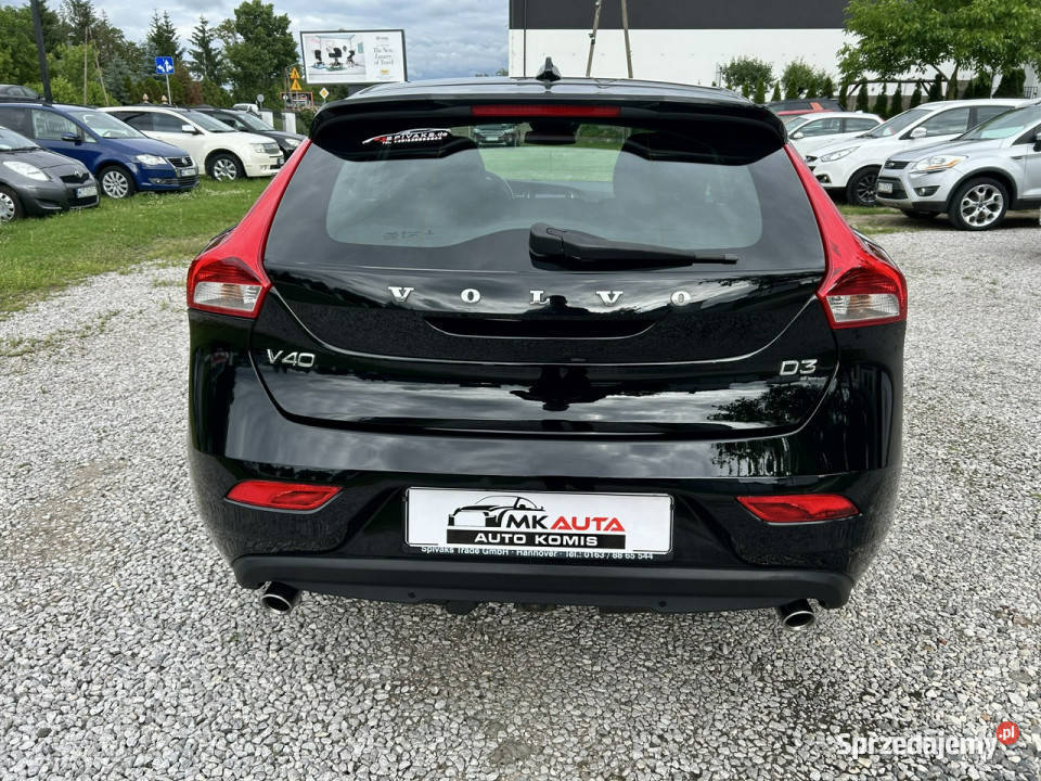 Volvo V40 5 Cylindrów D3 Momentum II 2012 VAT marża