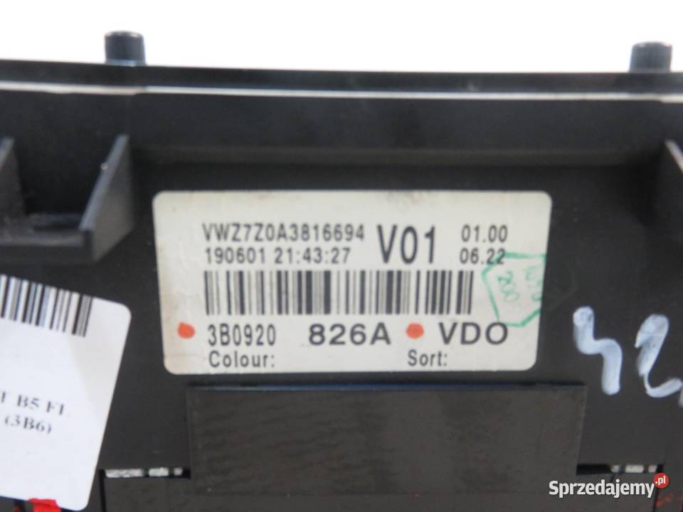 LICZNIK VW PASSAT B5 FL 19 TDI 3B0920826A