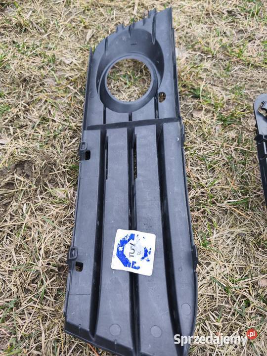 Grill audi a4 b8 osobowe Zderzaki Toruń