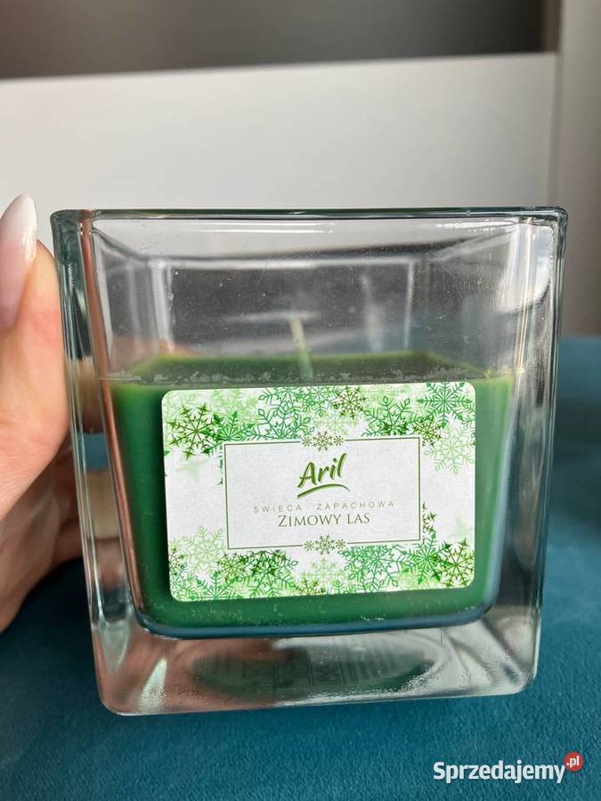 Dwie nowe świece zapachowe Aril zielone zimowy Świece Nisko