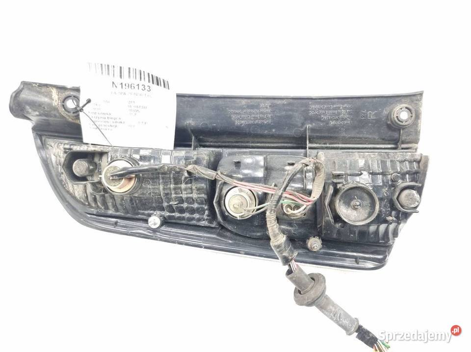 LAMPA PRAWA TYŁ DAIHATSU SIRION Lipno