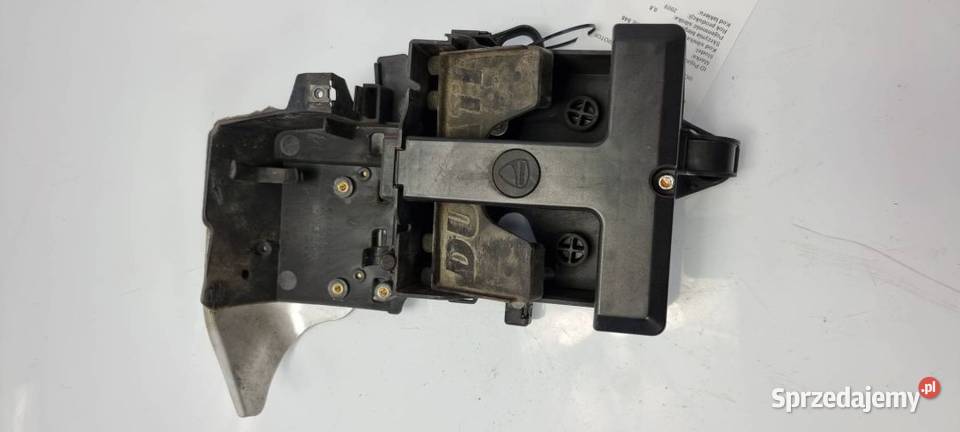 MOCOWANIE AKUMULATORA MOTOR DUCATI SUPERBIKE 848