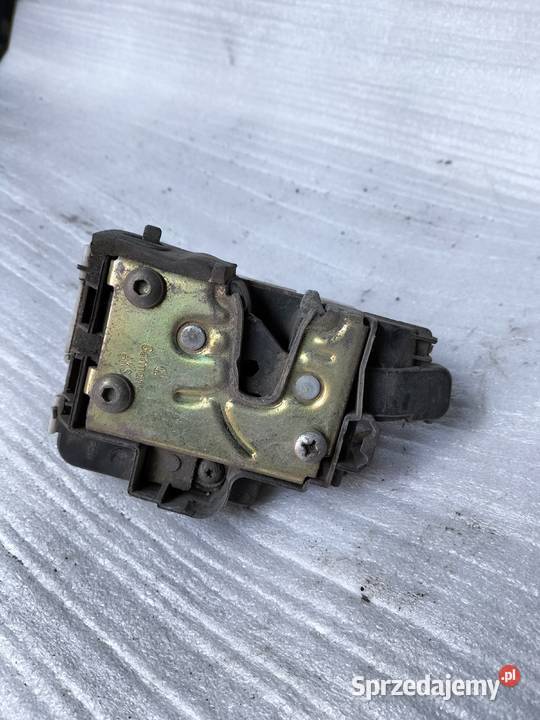 ZAMEK DRZWI PRAWY TYŁ GOLF III 1H4 862 154 osobowe Kamień-Kolonia