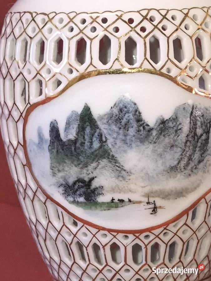 wazon dekoracyjny sygnowany Chorzew