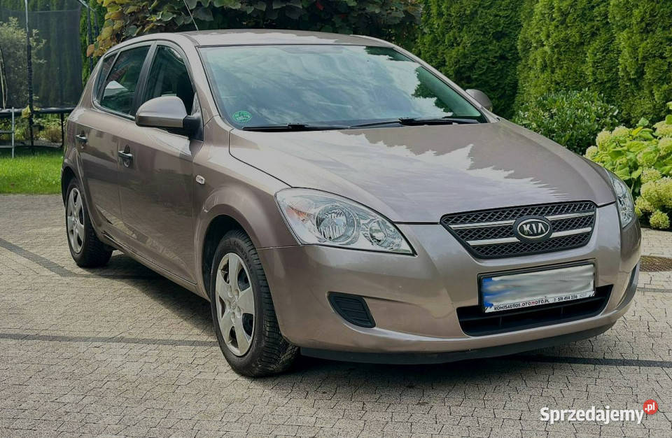 Kia Ceed Kia Ceed 14i 110 Ładna Ważne Opłaty I brązowy Wrocław
