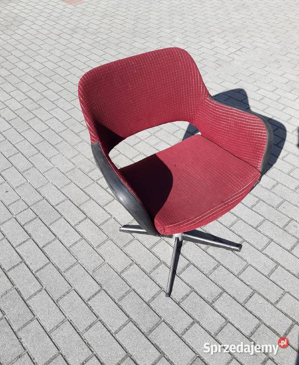 Fotel obrotowy muszelka PRL Vintage design lata pomorskie