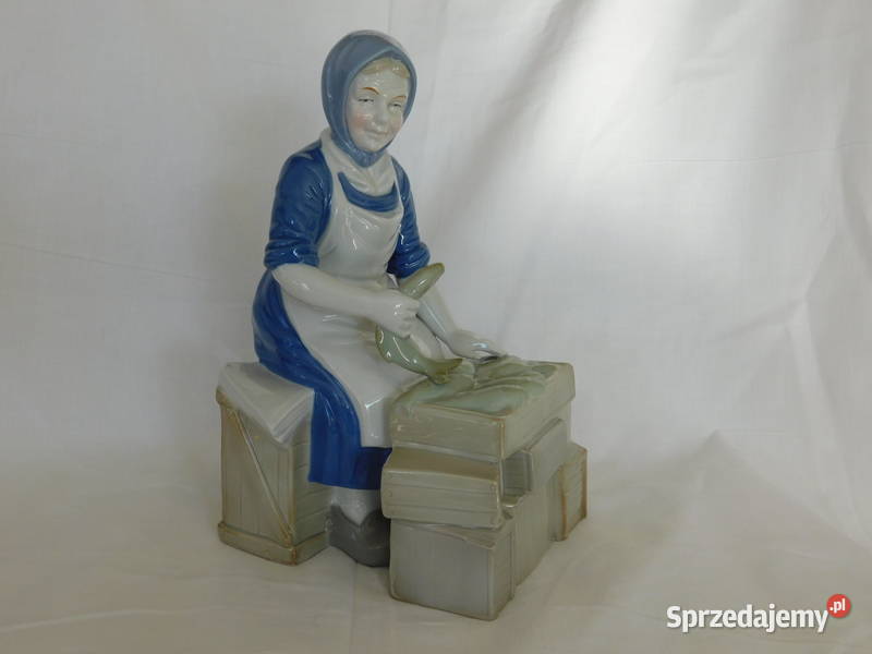Figurka babci sprzedającej ryby Lippelsdorf 1431 Szczecin