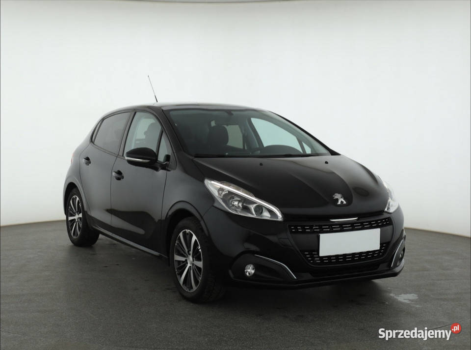 Peugeot 208 12 PureTech podgrzewane fotele Piaseczno sprzedam