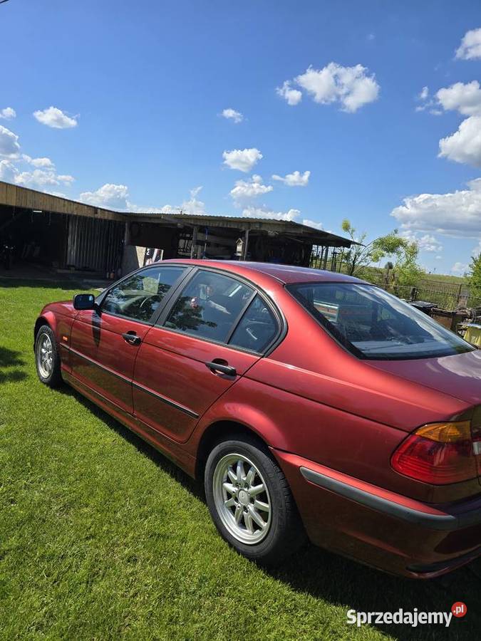 Sprzedam BMW 318i w całości na części BMW Maków Mazowiecki