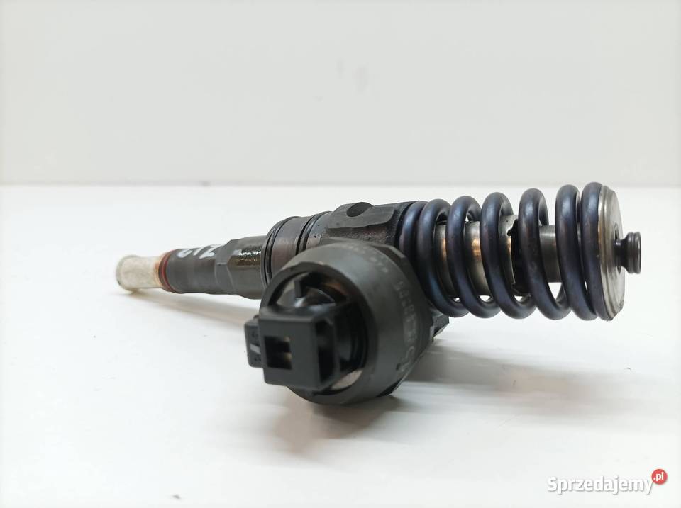 POMPOWTRYSKIWACZ 038130073BA 19 TDI VW