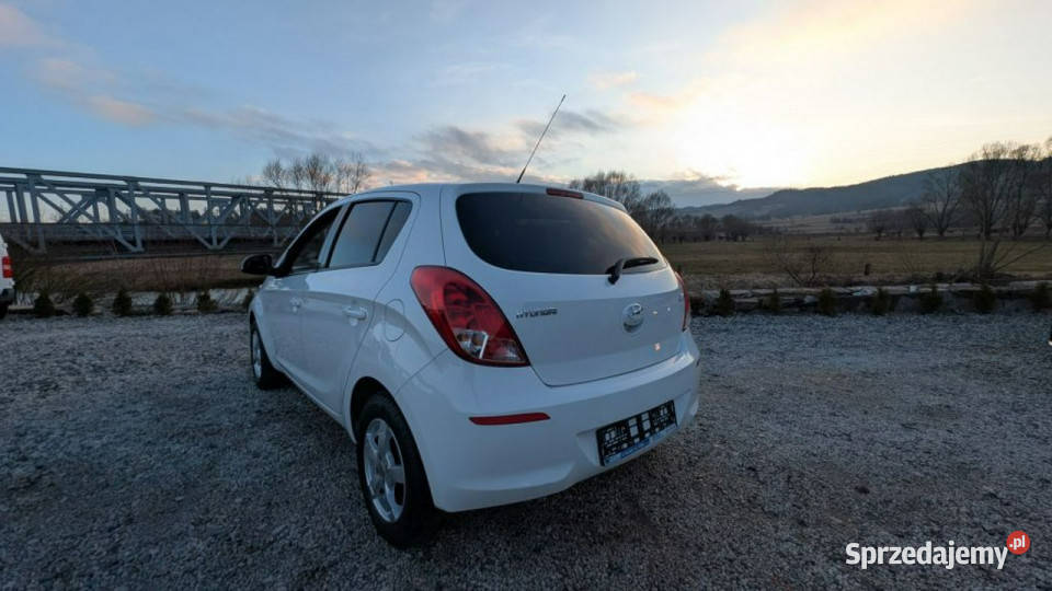 Hyundai i20 125 benzyna 85 I 20082014 wielofunkcyjna kierownica Kamienna Góra sprzedam