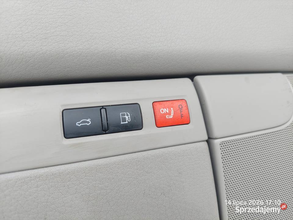 AUDI A8 D3 42 TDI 0510 TAPICERKA DRZWI LEWA Włoszczowa