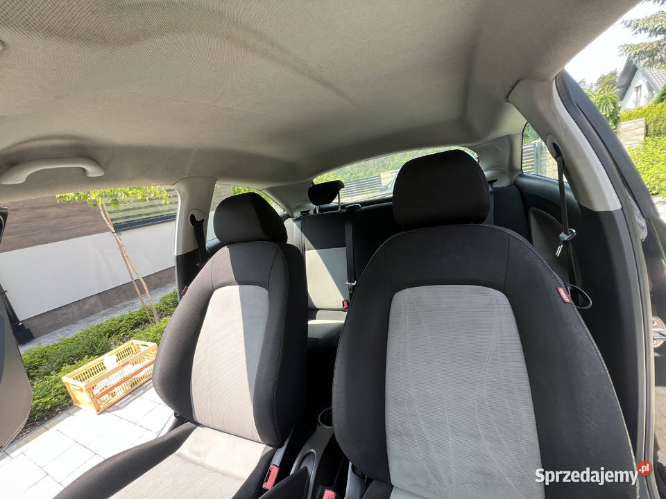 Seat Ibiza IV 12 Benzyna 2013 r 194 000 Czarny podkarpackie Rzeszów sprzedam