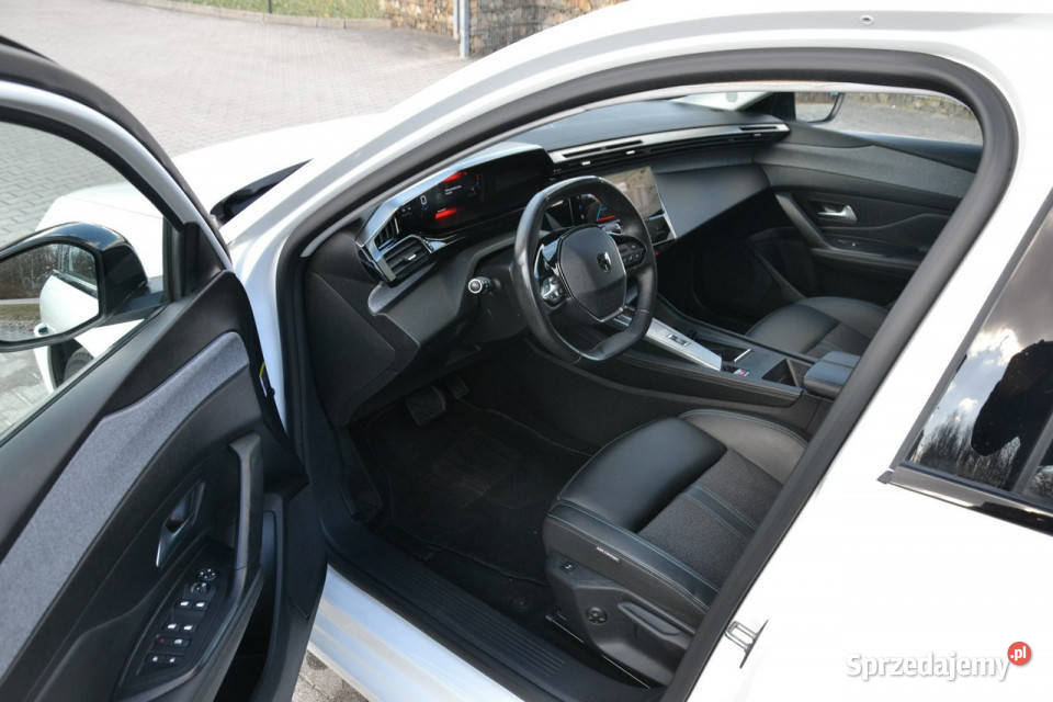 Peugeot 308 ALLURE 15 bluehdi 130 automat full Rok produkcji 2022 Kęty sprzedam
