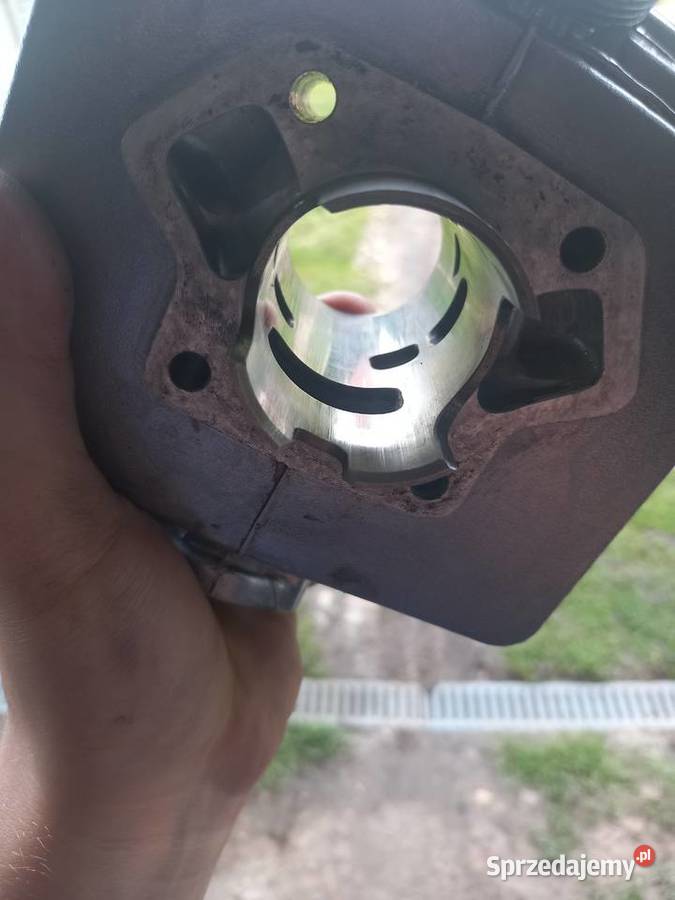 Sprzedam cylinder z głowicą do simsona 6043 Kranów