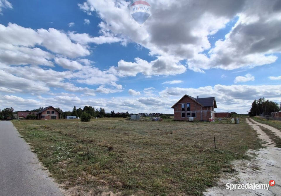 Działka budowlana w pobliżu lasu i stawów Grodzisko