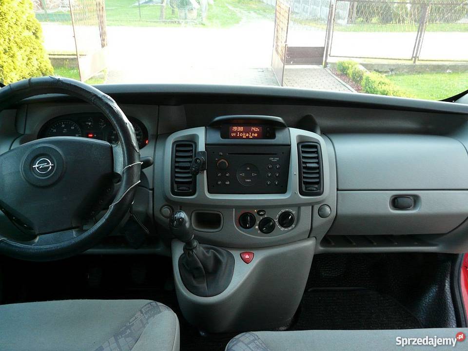 OPEL VIVARO 19 DTI długi long osób Holenderka 1870cm3 Kielce
