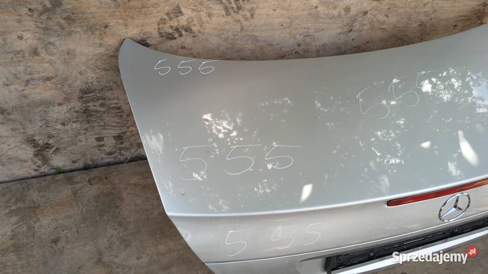 MERCEDES W211 SEDAN KLAPA TYŁ C744 Klapy bagażnika Zbierkowo