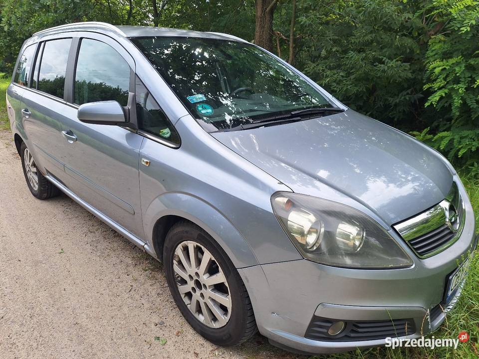 Opel Zafira B 19 Rok produkcji 2007 łódzkie Zgierz
