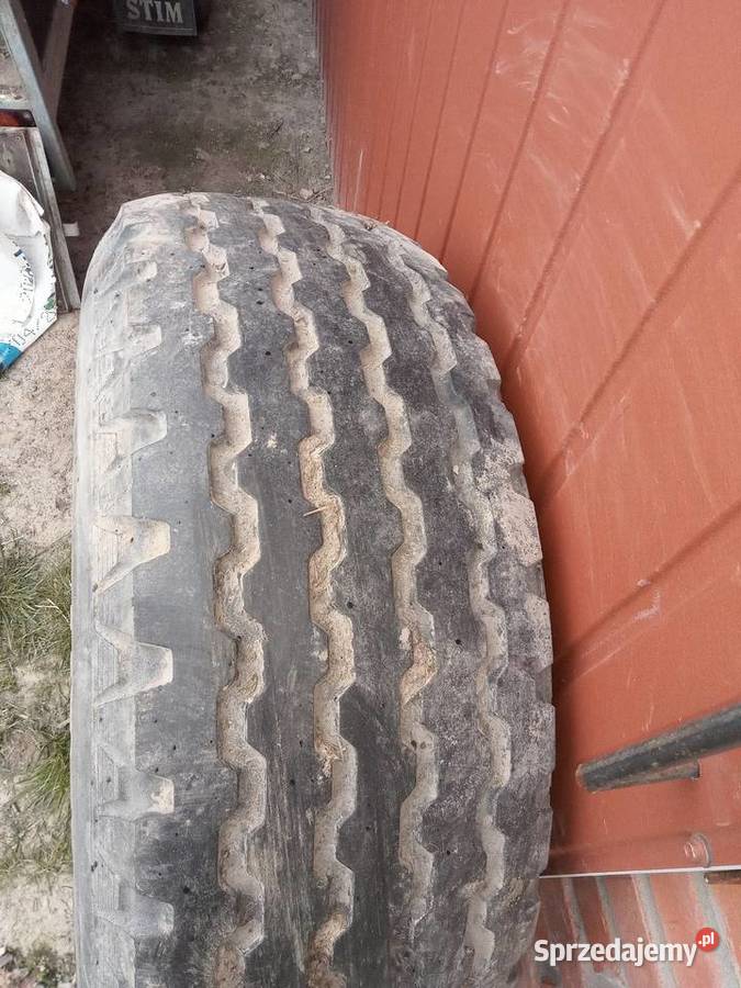 Koło przyczepa rolnicza nieuszkodzony Przyczepy rolnicze Huta Turobińska