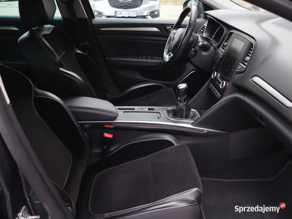 Renault Megane 12 TCe gniazdo USB Katowice