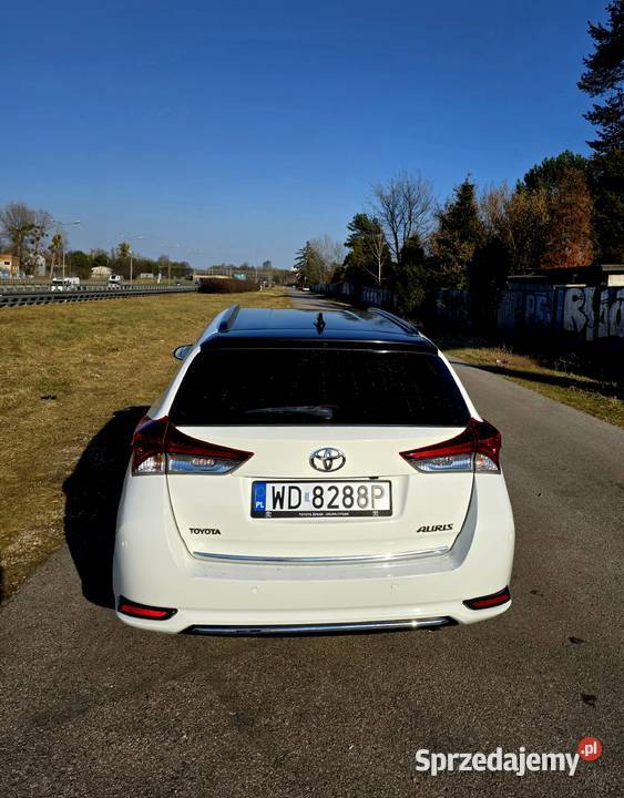 TOYOTA AURIS 2016 14 D4D osoby prywatnej