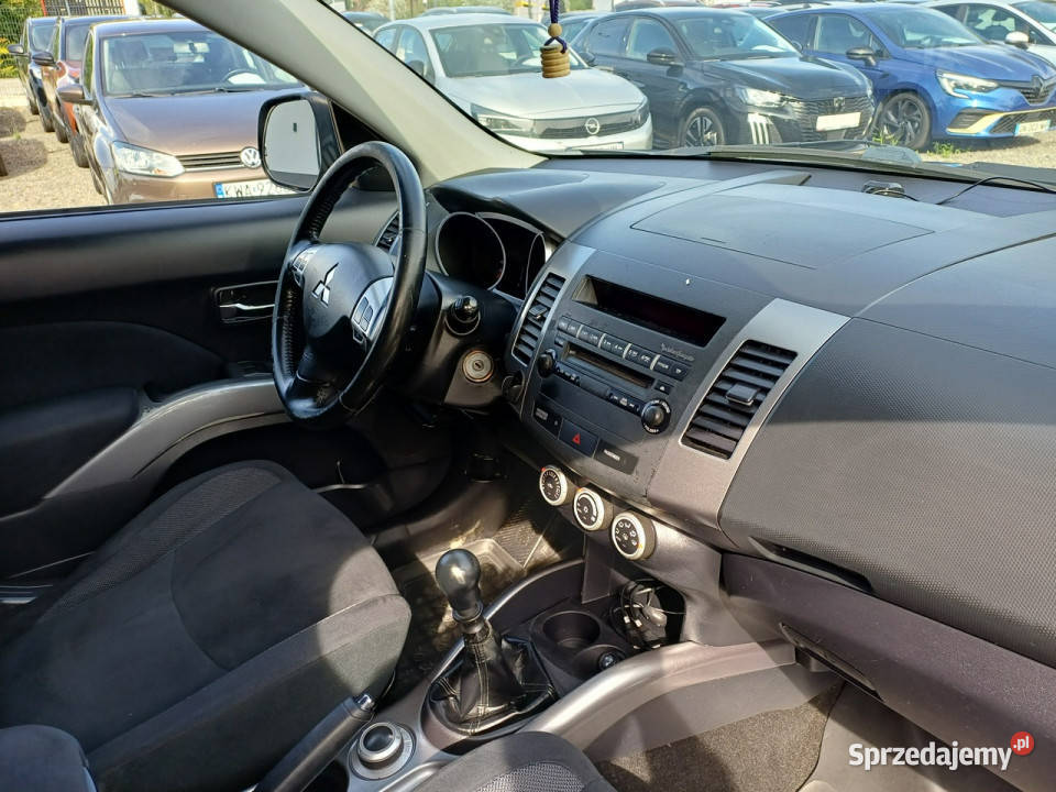 Mitsubishi Outlander 7 osóbBezwypadkowy 4/5 Chrzanów sprzedam
