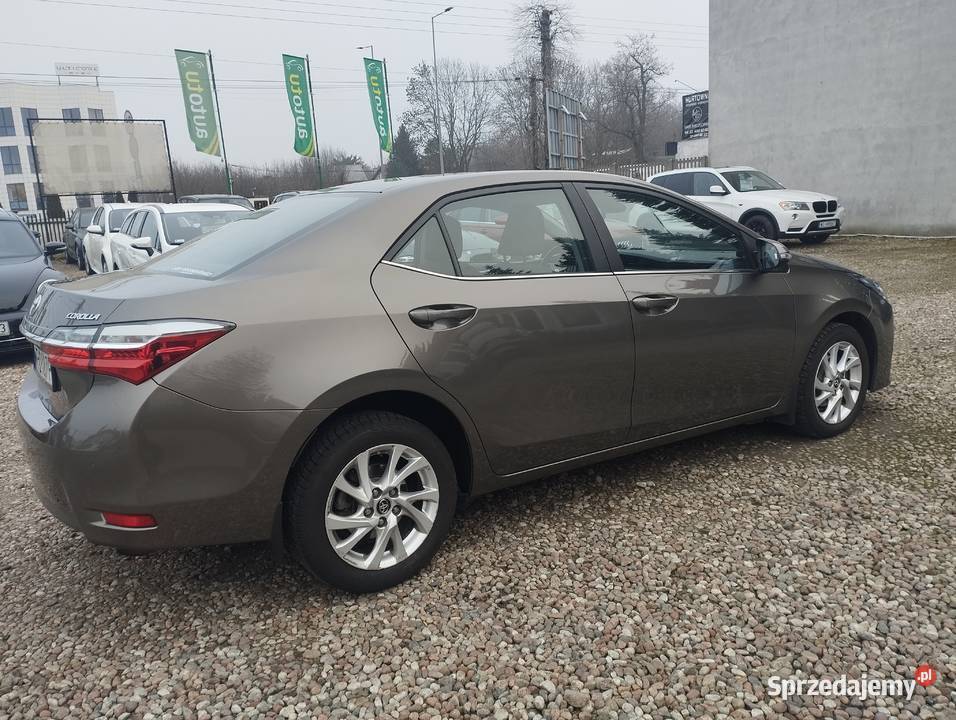 Toyotą corolla 16 salon serwis przebieg 102 mazowieckie Warszawa