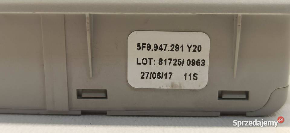 SKODA KODIAQ LAMPKA PODSUFITKI LEWA 5F9947291