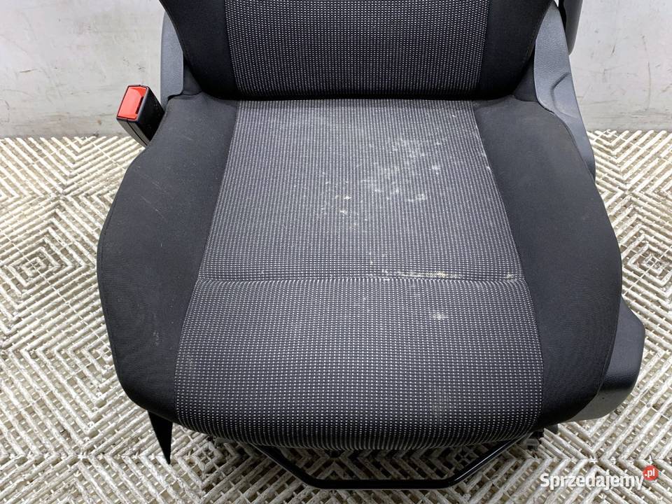 FOTEL LEWY PRZÓD OPEL COMBO D Van minibus podkarpackie sprzedam