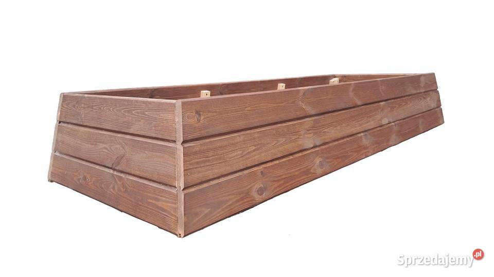 Drewniana obudowa grobu skośna Nowe Grodziczno