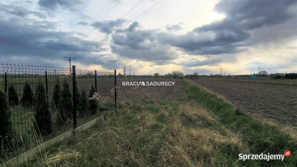 Grunt Kraków Wadowska 897 metrów 47m