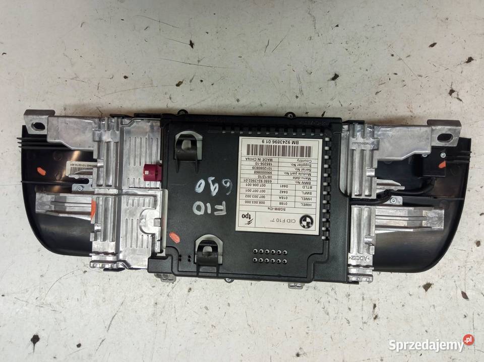 WYŚWIETLACZ 9243896 Bmw Seria 5 VI 2010 F071011 świętokrzyskie