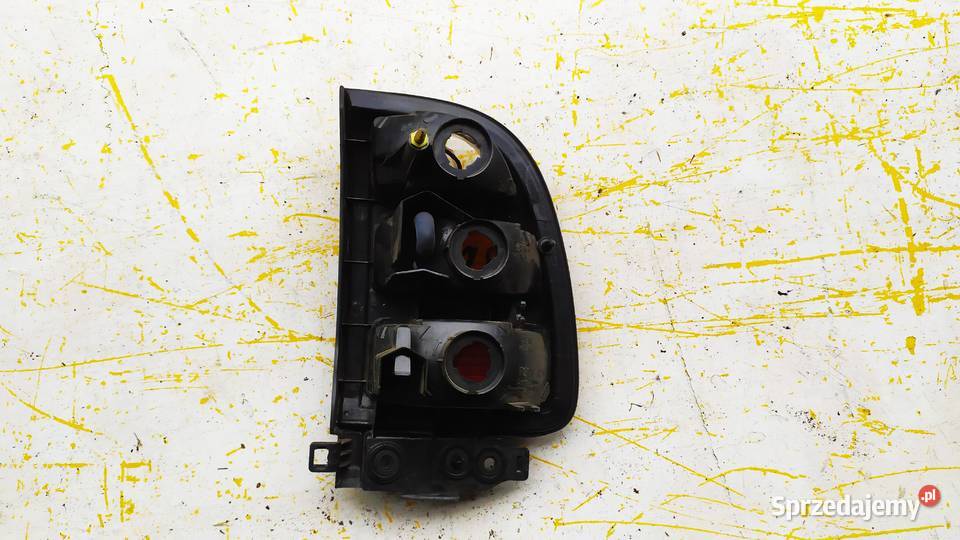 TOYOTA RAV4 RAV 4 1998 1999 LIFT LAMPA TYŁ LEWA Karoseria Wrocław