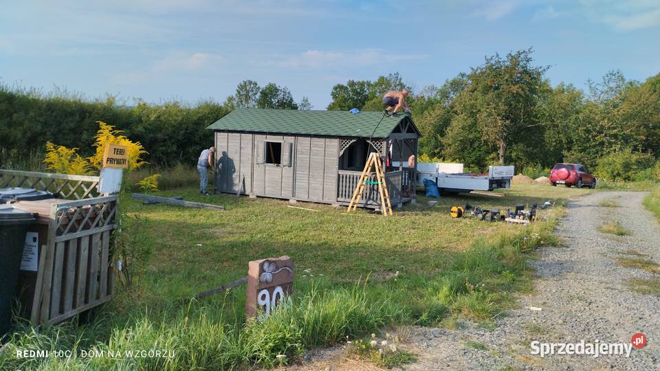 Działka budowlana z lasem