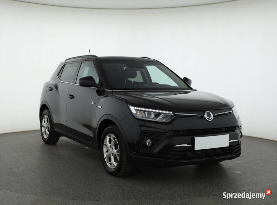 SsangYong Tivoli 15 TGDI czarny Piaseczno sprzedam