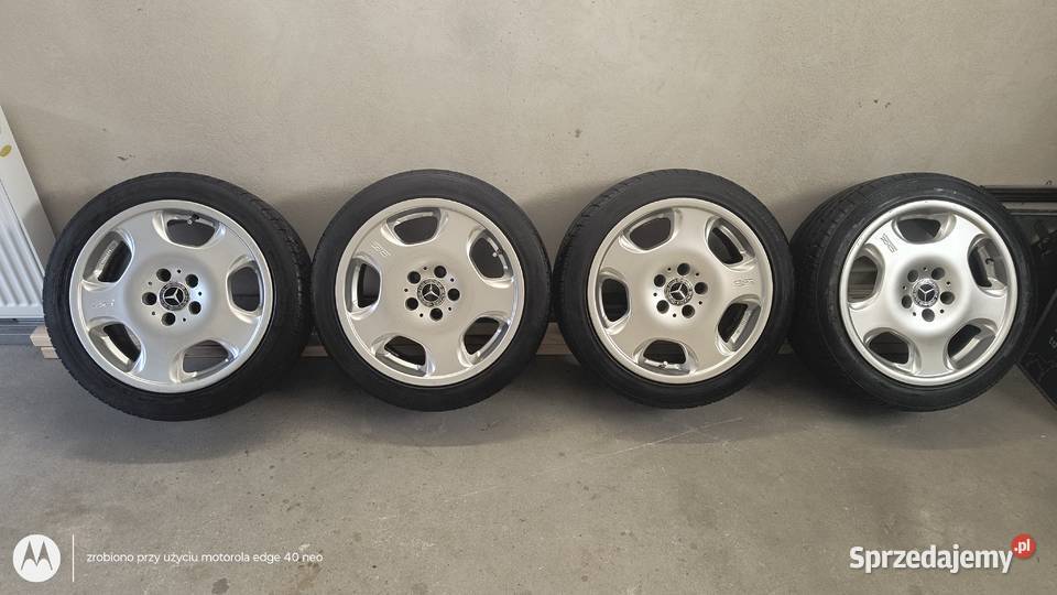 Felgi OZ Racing MONOBLOCK 17 5x112 KBA44055 ET35 Średnica 17" Bielsko-Biała