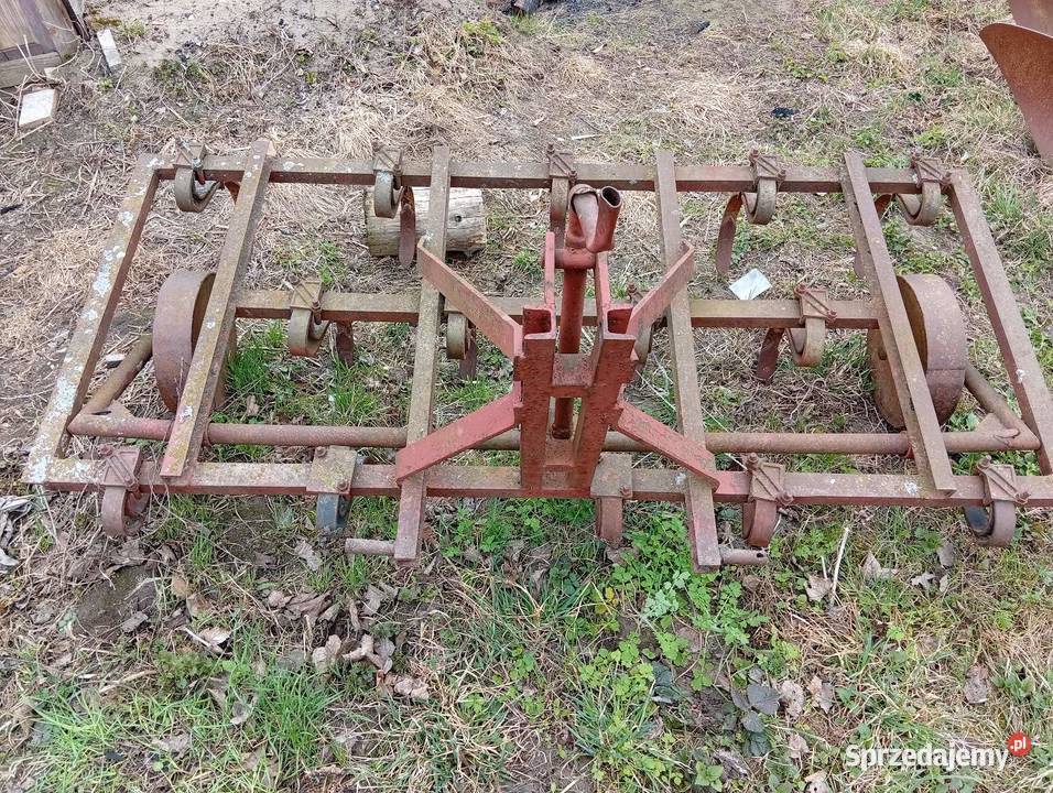 sprzedam kultywator 260m 700 pługi 2 400 i Sokółka